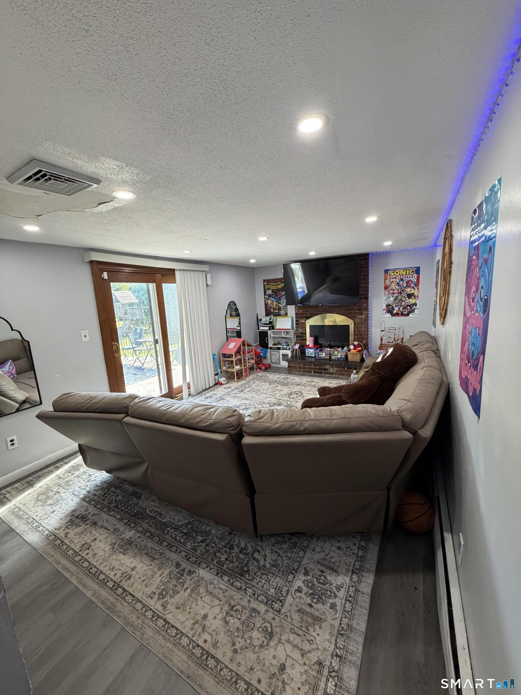204 Willowcrest Drive Windsor CT 06095