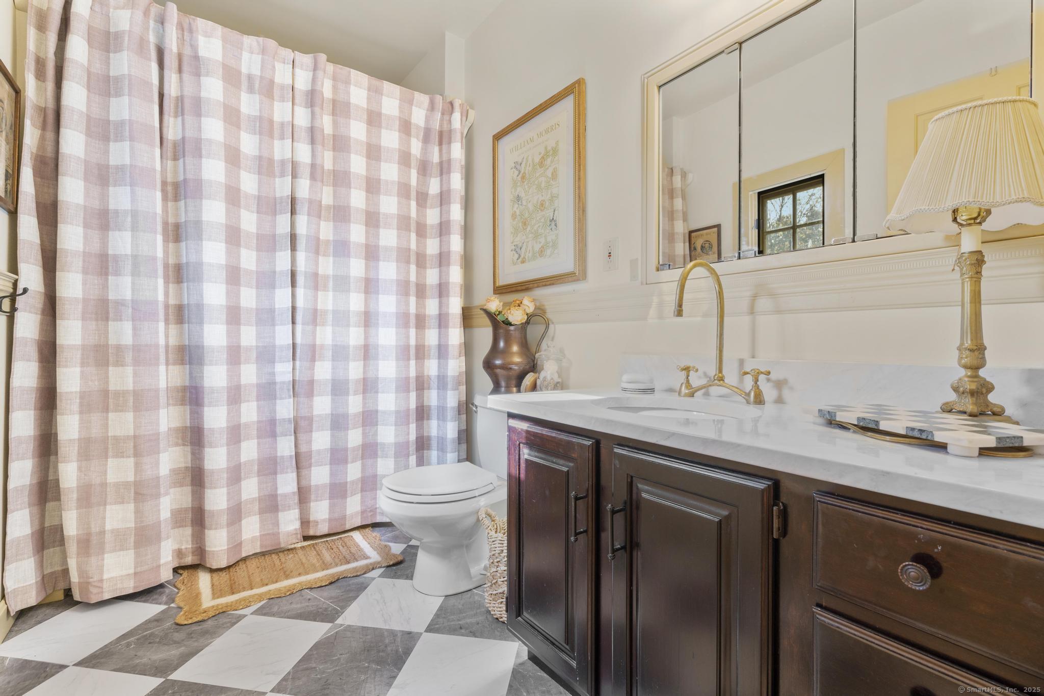 7 Cheney Lane East Hartford CT 06118