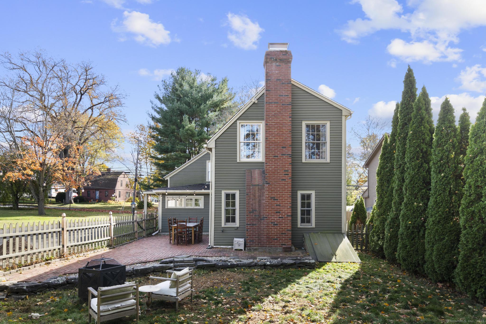 7 Cheney Lane East Hartford CT 06118