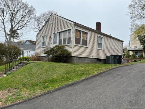 52 East Avenue Milford CT 06460