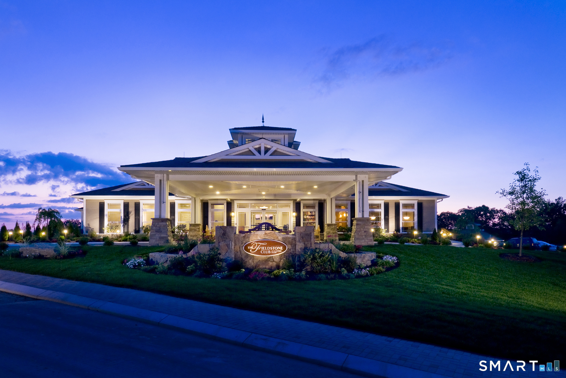 8 Woodland Path Beacon Falls CT 06403