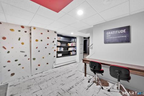 26 Hampton Drive Manchester CT 06040