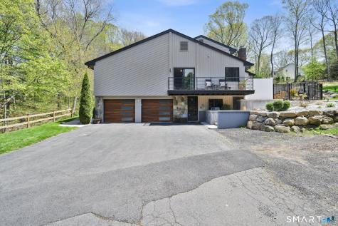 26 Hampton Drive Manchester CT 06040