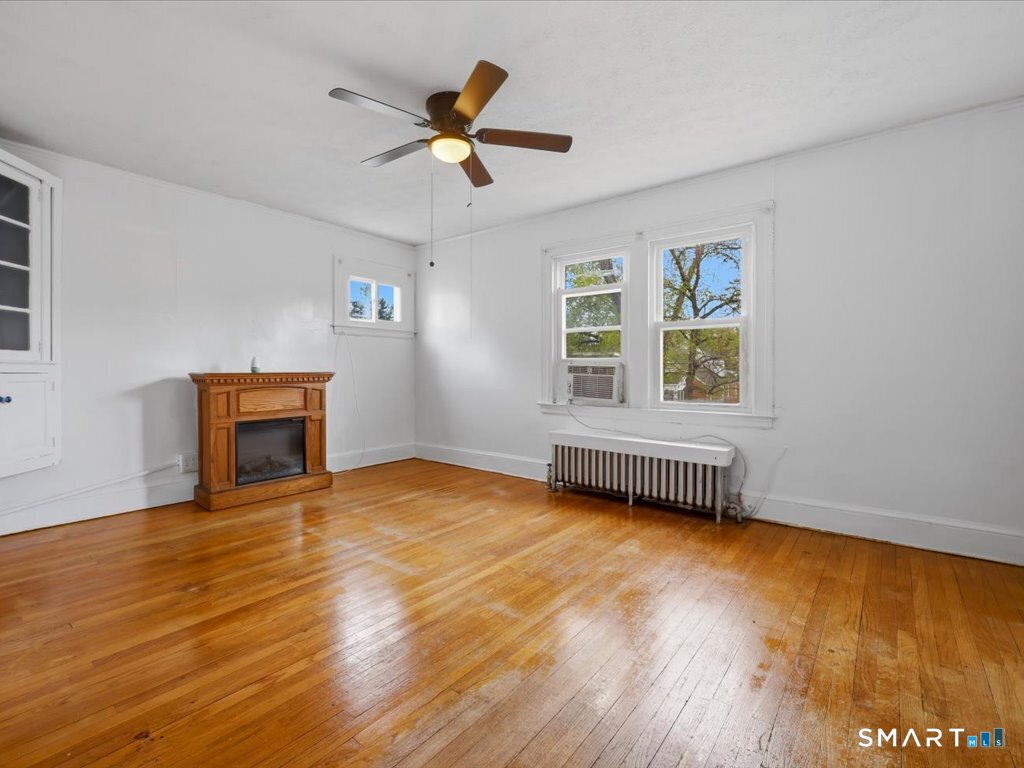 207 Branford Street Hartford CT 06112