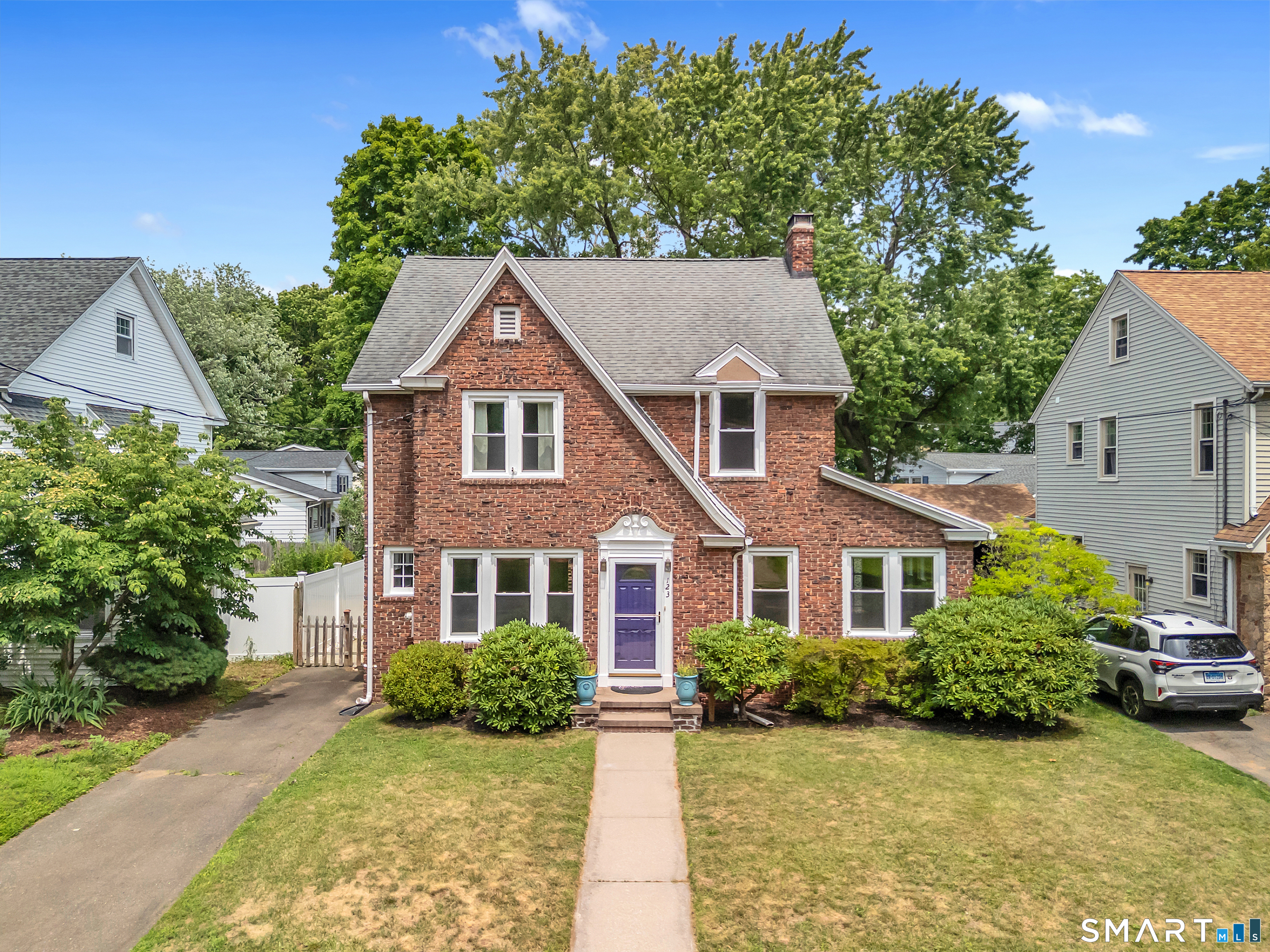 123 Treadwell Street Hamden CT 06517