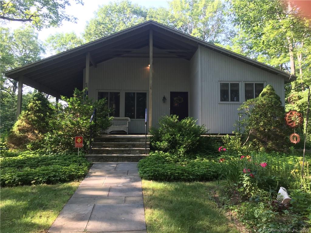 127 Hogs Back Road Oxford CT 06478