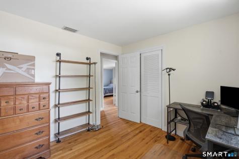 77 Clarendon Terrace Newington CT 06111