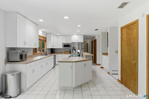 13 Copper Knoll Lane Cromwell CT 06416