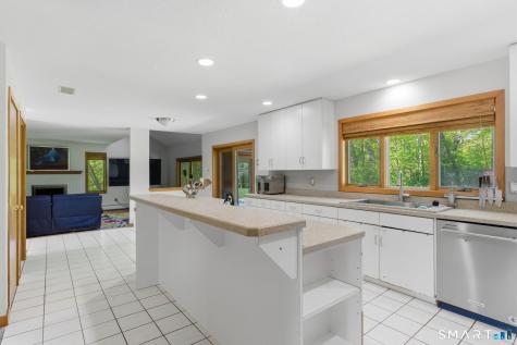 13 Copper Knoll Lane Cromwell CT 06416