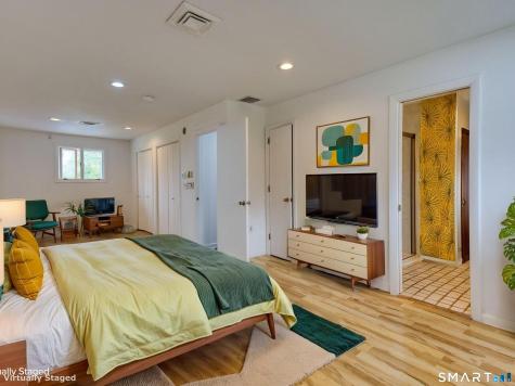 62 Admiral Drive New London CT 06320
