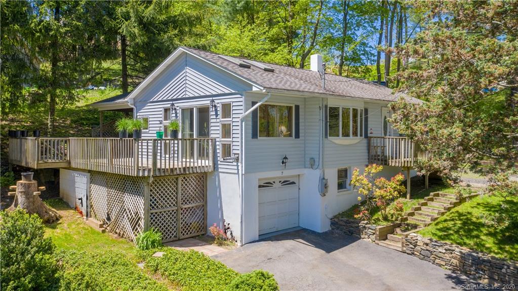 7 Hilldale Road New Fairfield CT 06812