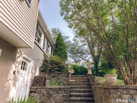 123 Wynwood Drive New Milford CT 06776