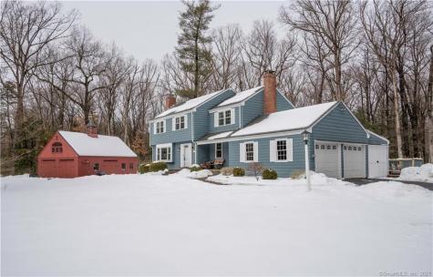 8 Lark Road Simsbury CT 06070