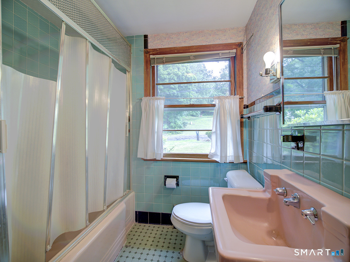 373 Broadway Hamden CT 06518