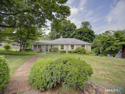 373 Broadway Hamden CT 06518