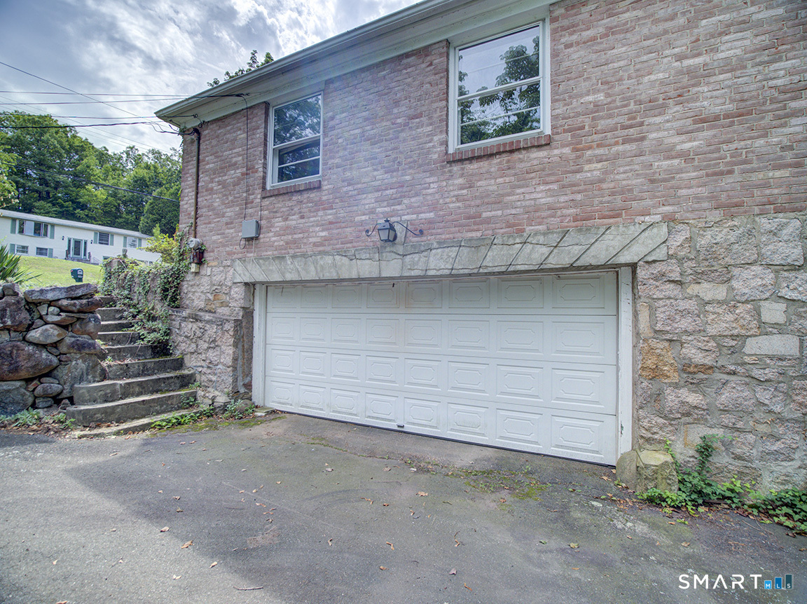 373 Broadway Hamden CT 06518