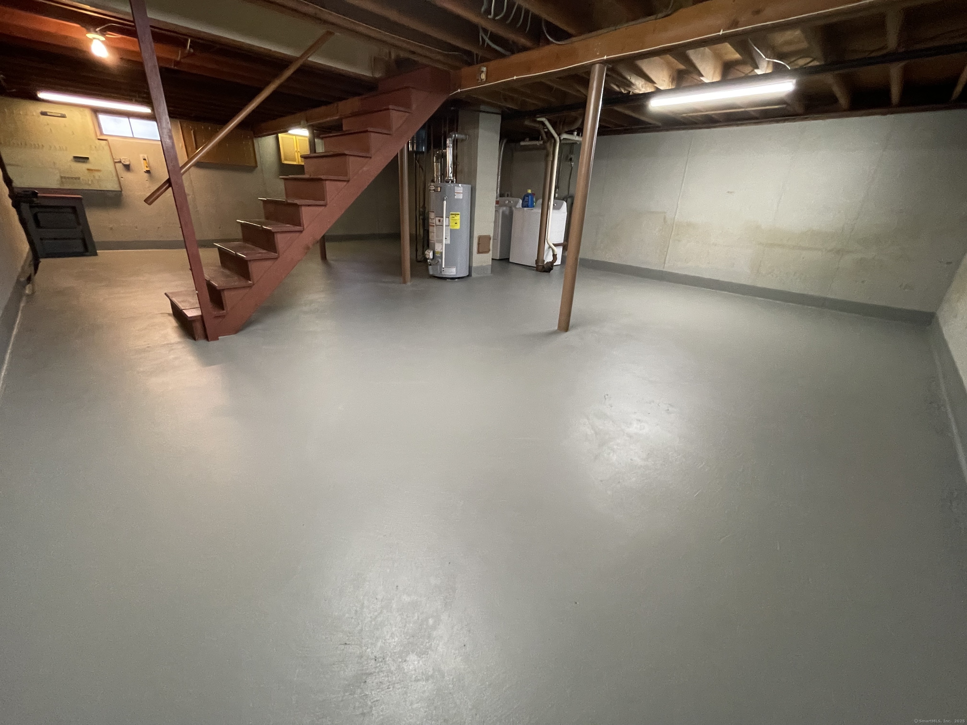 376 Savoy Street Bridgeport CT 06606