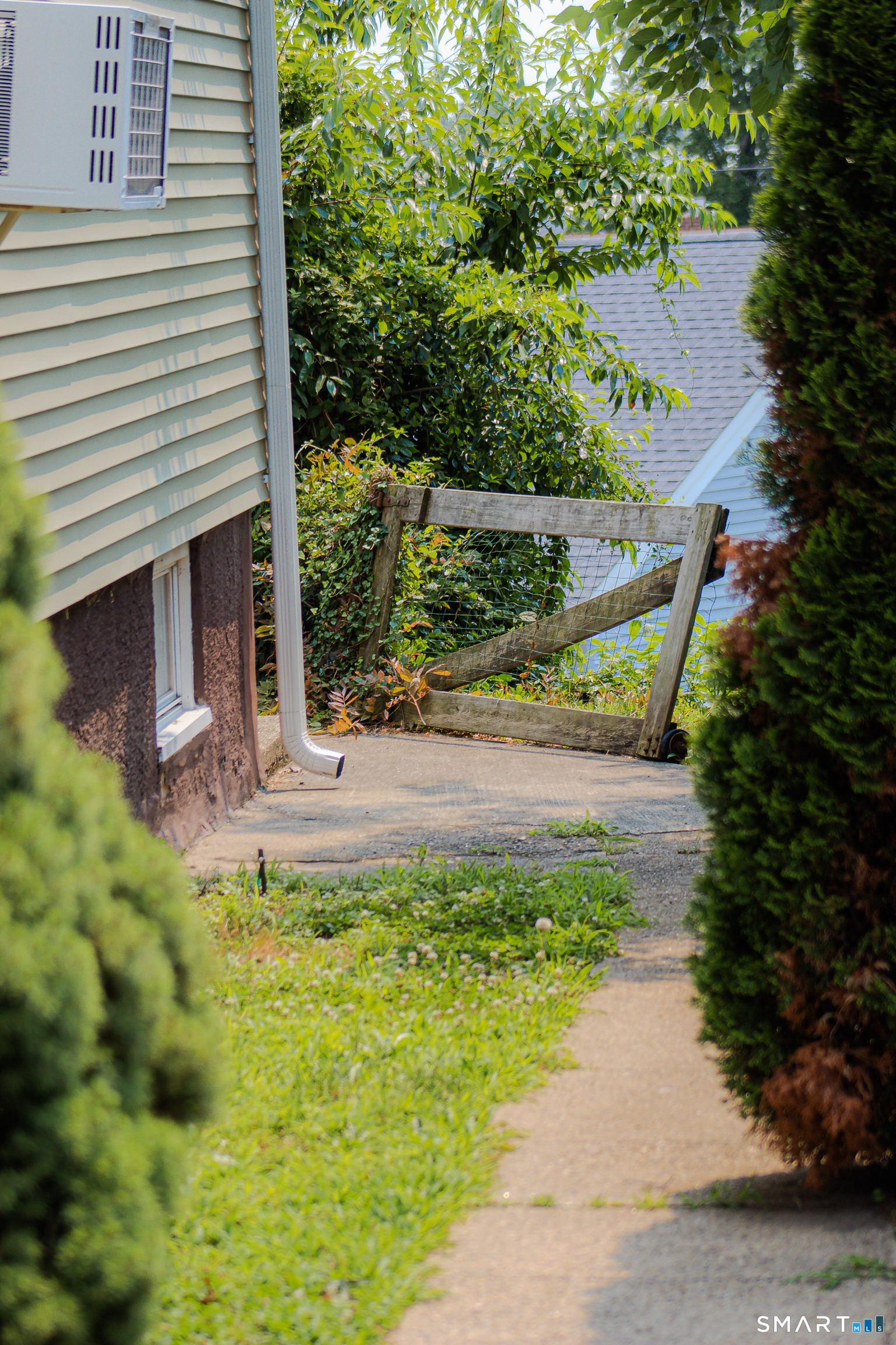 375 Rockwell Avenue Stratford CT 06615