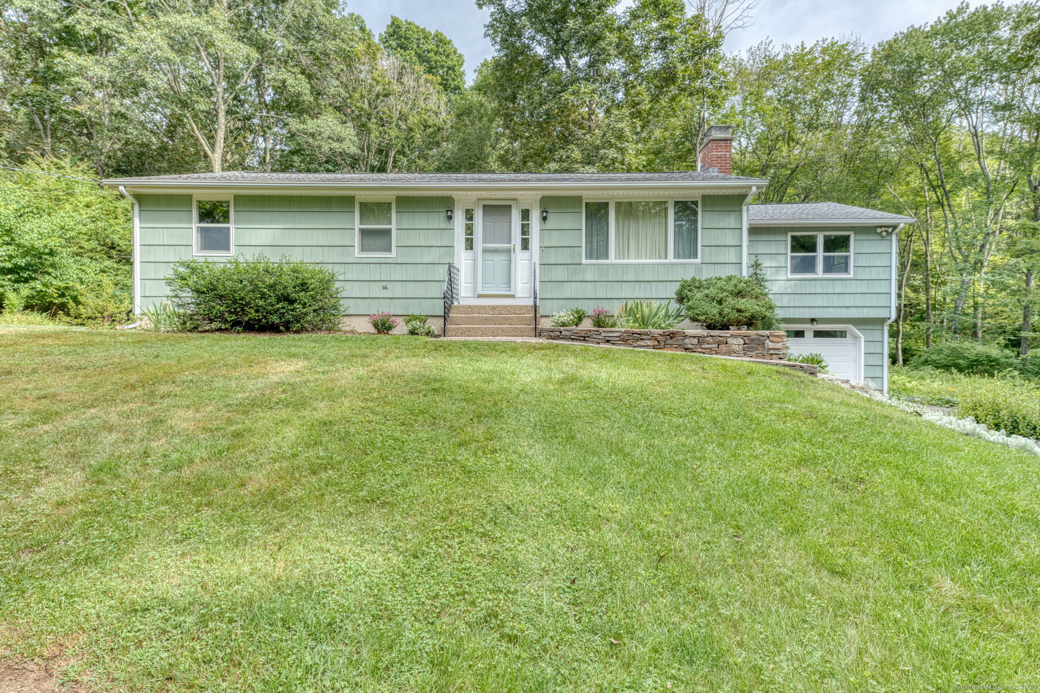 19 Eldredge Road Willington CT 06279