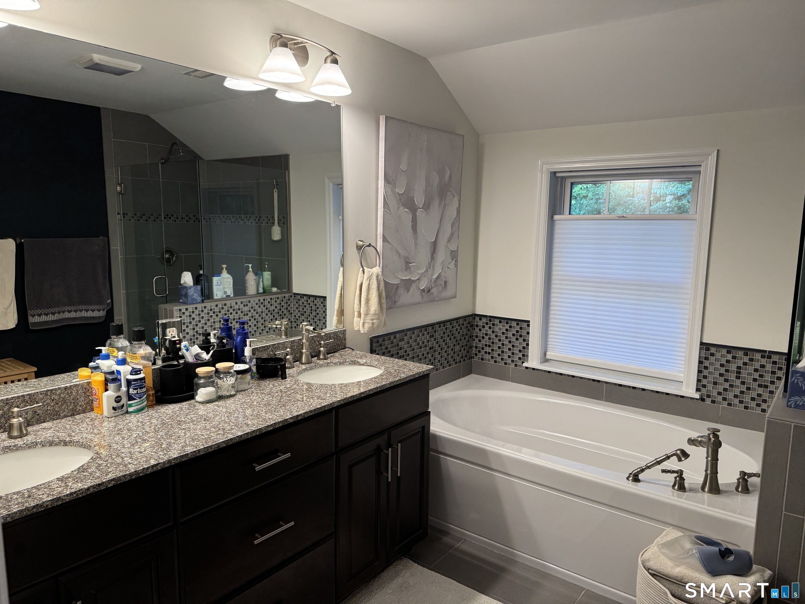 8 Deer Woods Drive New Milford CT 06776