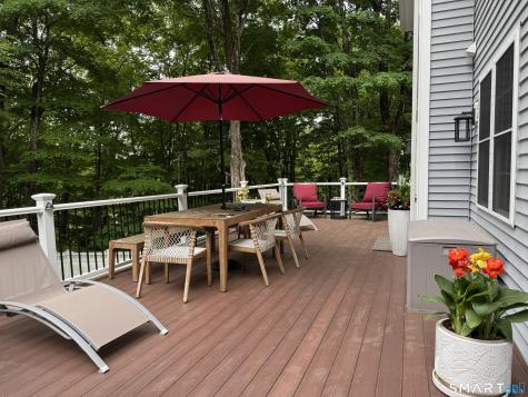 8 Deer Woods Drive New Milford CT 06776
