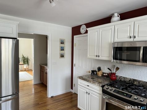 8 Deer Woods Drive New Milford CT 06776