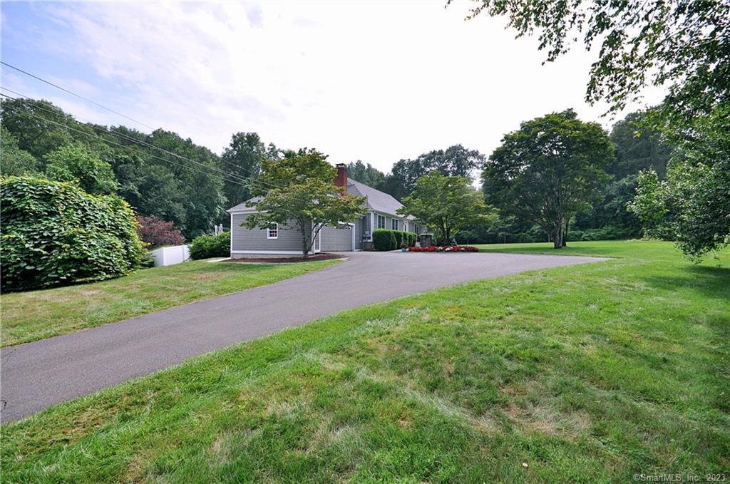 5 Pebble Road Newtown CT 06470