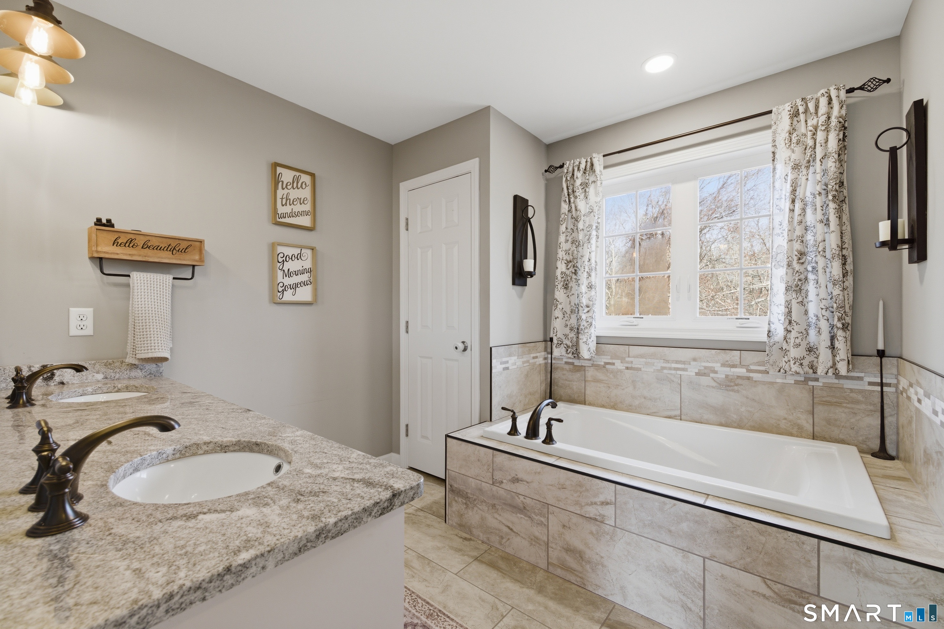 26 Quakertown Meadows Ledyard CT 06339