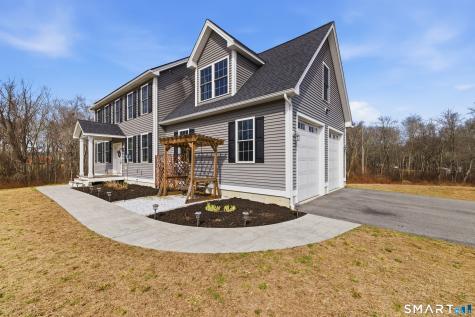 26 Quakertown Meadows Ledyard CT 06339