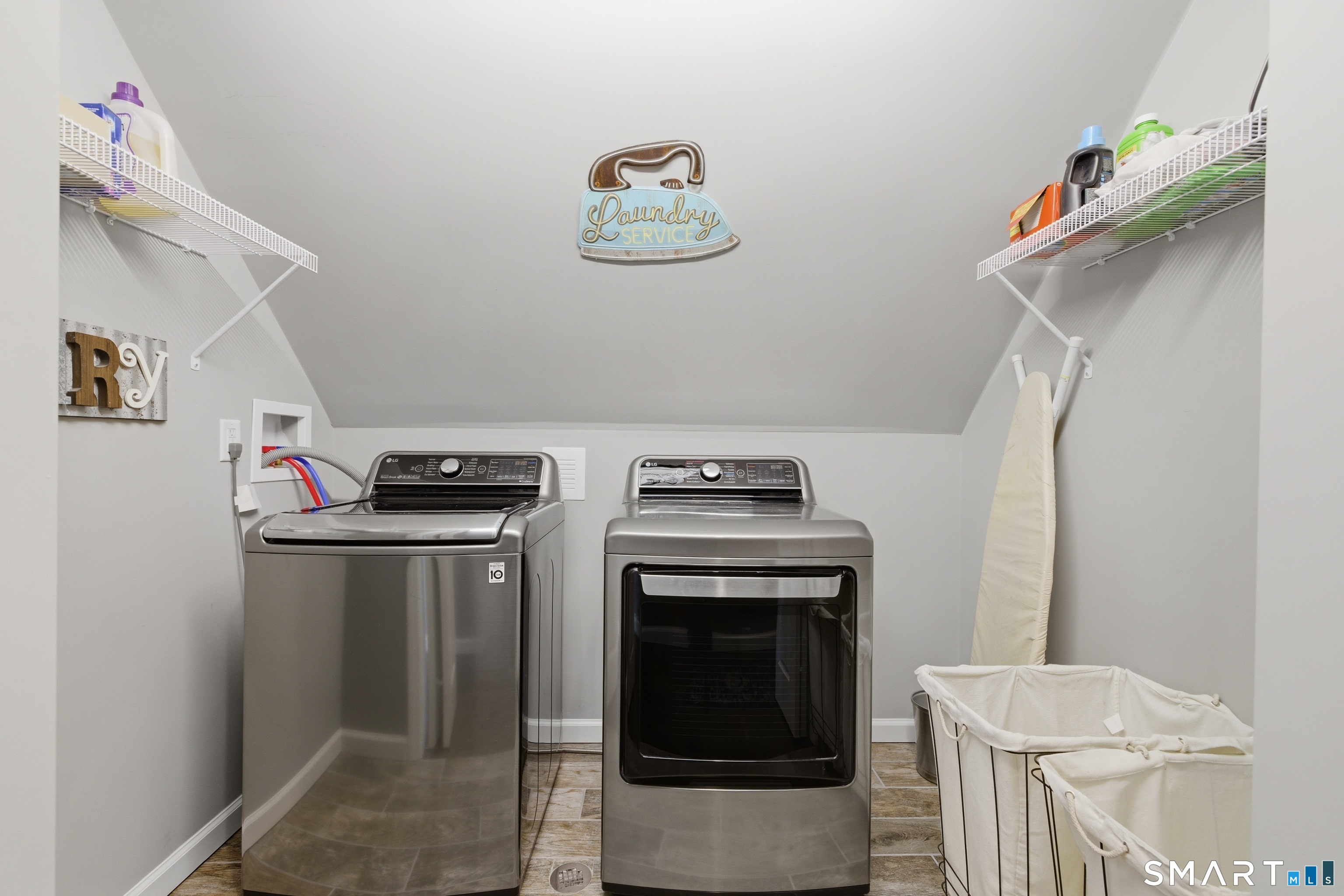 26 Quakertown Meadows Ledyard CT 06339