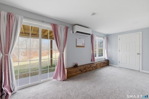 26 Quakertown Meadows Ledyard CT 06339