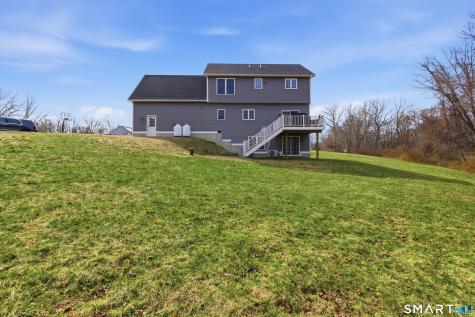 26 Quakertown Meadows Ledyard CT 06339