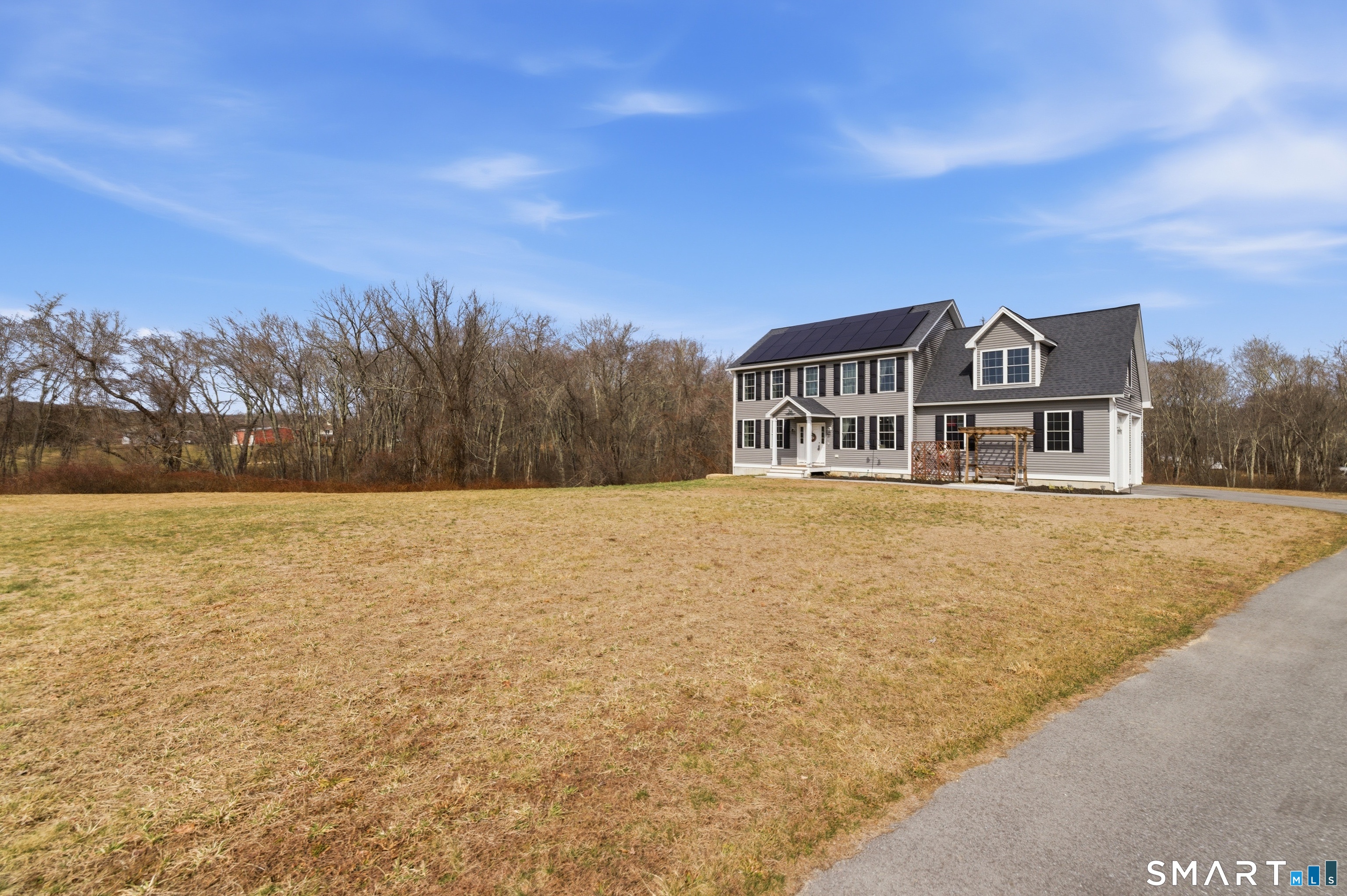 26 Quakertown Meadows Ledyard CT 06339