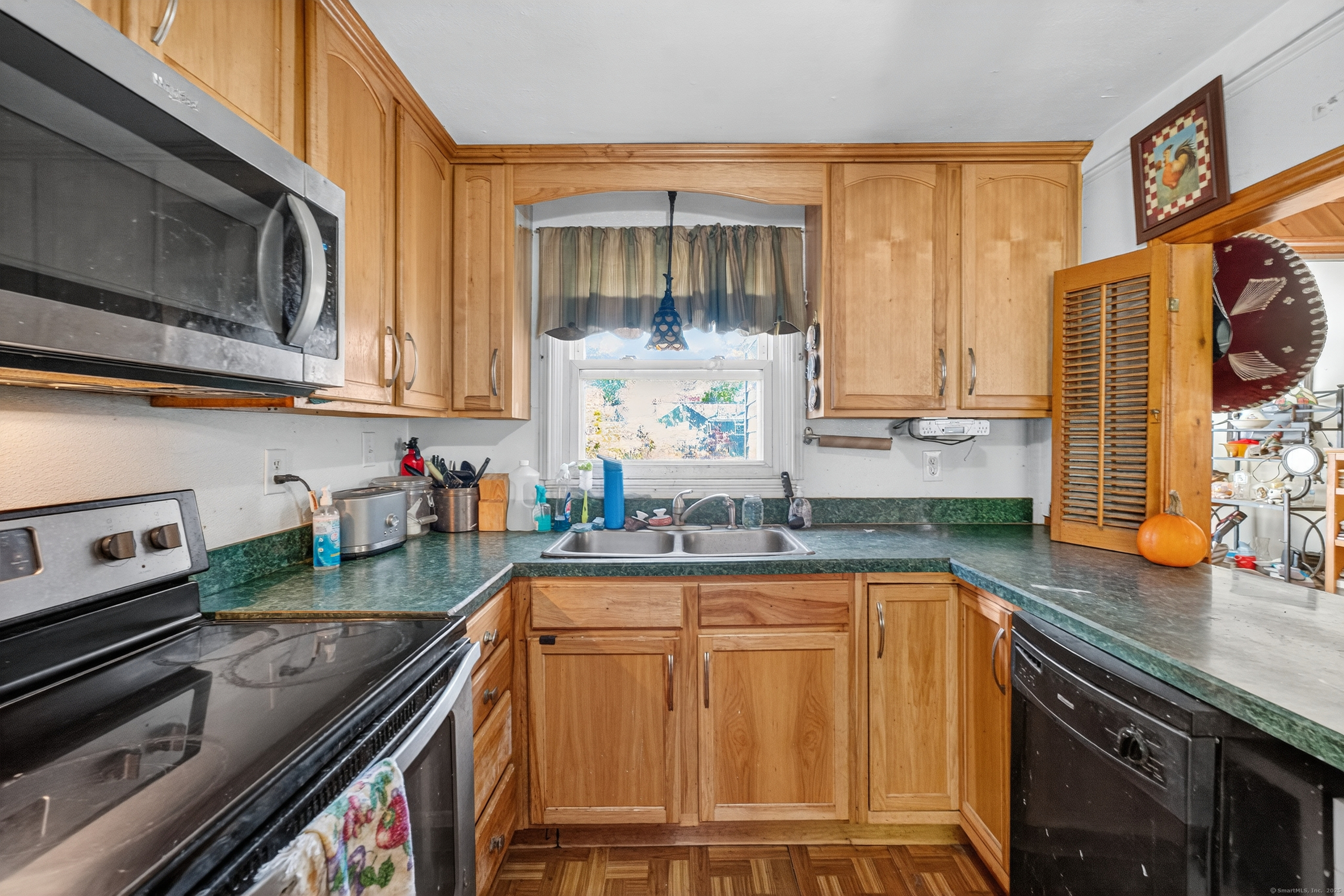 97 Boothbay Street Bloomfield CT 06002