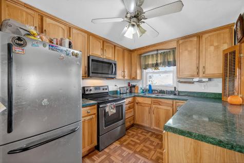 97 Boothbay Street Bloomfield CT 06002