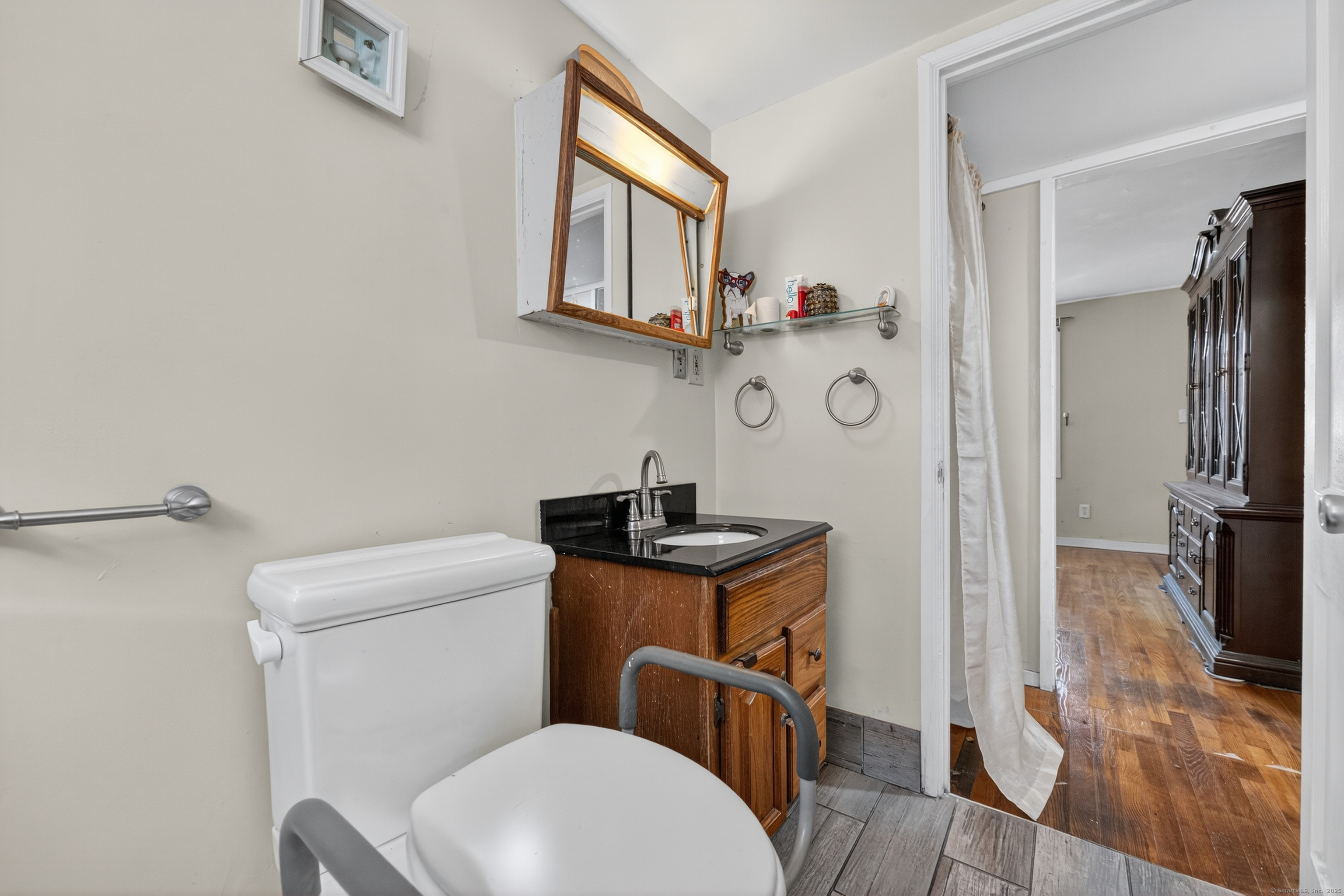 97 Boothbay Street Bloomfield CT 06002