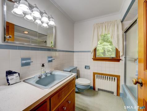 393 Turkey Hill Road Haddam CT 06438