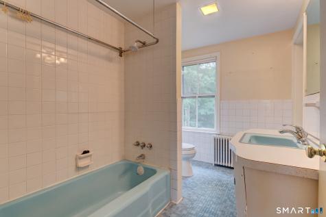 840 Worthington Ridge Berlin CT 06037