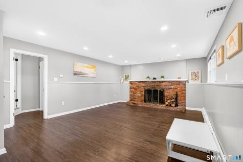568 Wiese Road Cheshire CT 06410