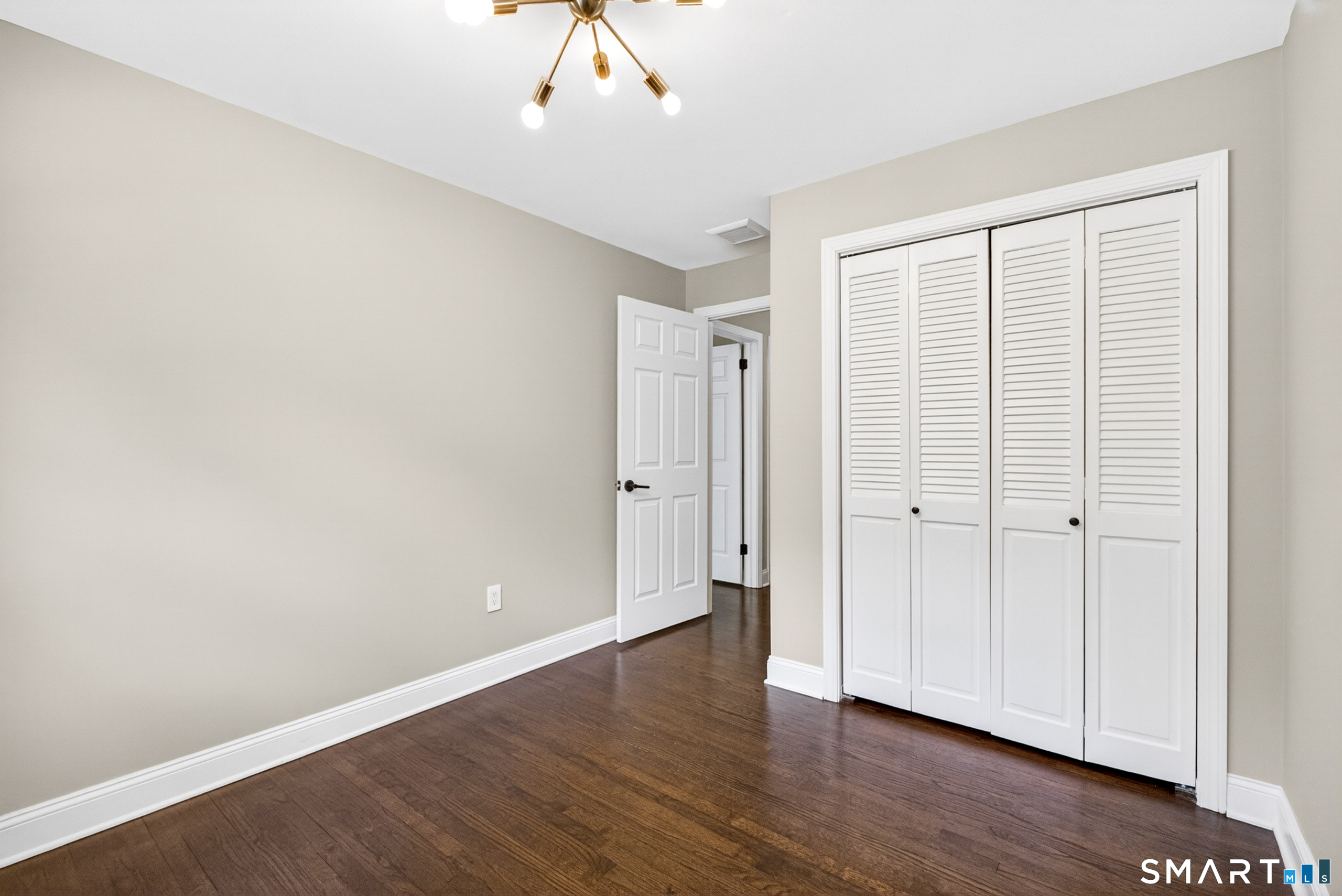 568 Wiese Road Cheshire CT 06410
