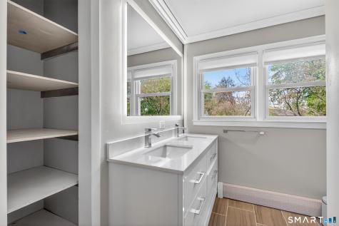 568 Wiese Road Cheshire CT 06410