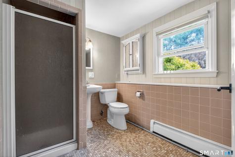 568 Wiese Road Cheshire CT 06410