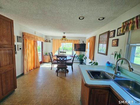 86 Branch Drive East Hartford CT 06118