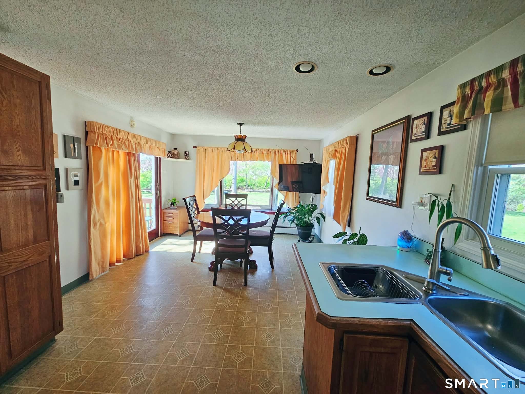 86 Branch Drive East Hartford CT 06118