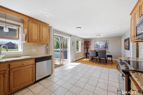 67 Countryside Lane Suffield CT 06078