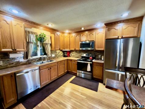 25 Greenfield Avenue Waterbury CT 06708