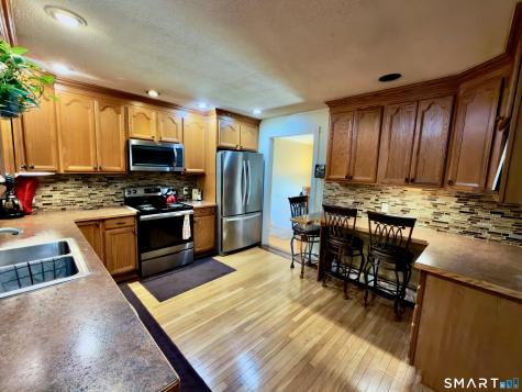 25 Greenfield Avenue Waterbury CT 06708