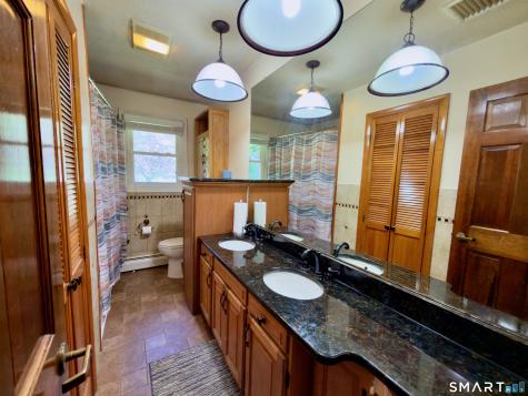 25 Greenfield Avenue Waterbury CT 06708