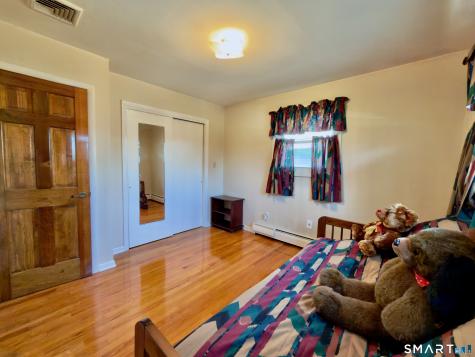 25 Greenfield Avenue Waterbury CT 06708