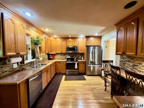 25 Greenfield Avenue Waterbury CT 06708